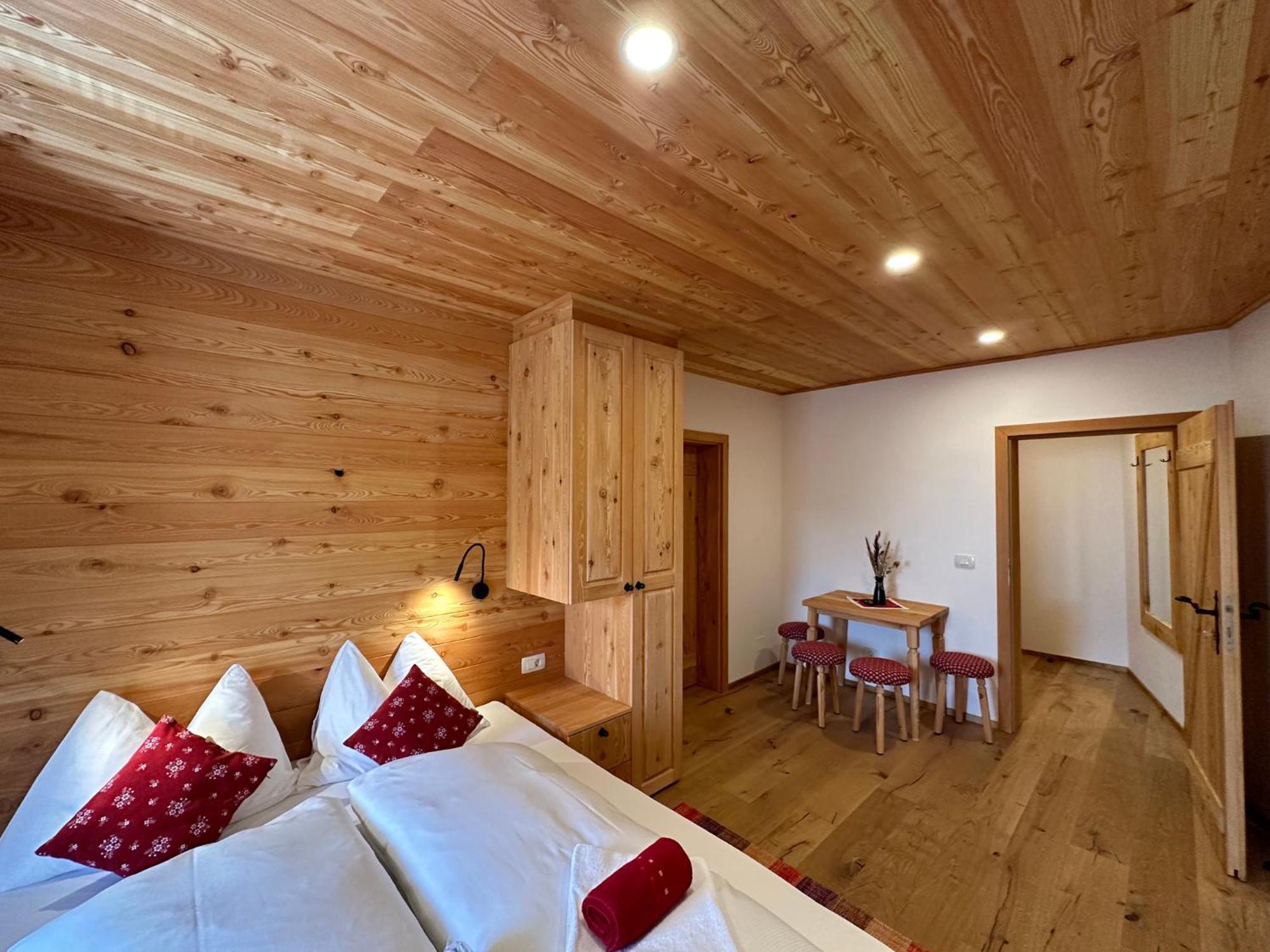 Hotel Surc Kranjska Gora Luaran gambar
