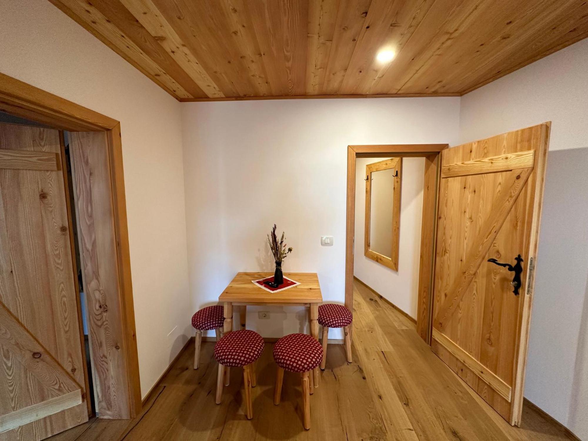 Hotel Surc Kranjska Gora Luaran gambar
