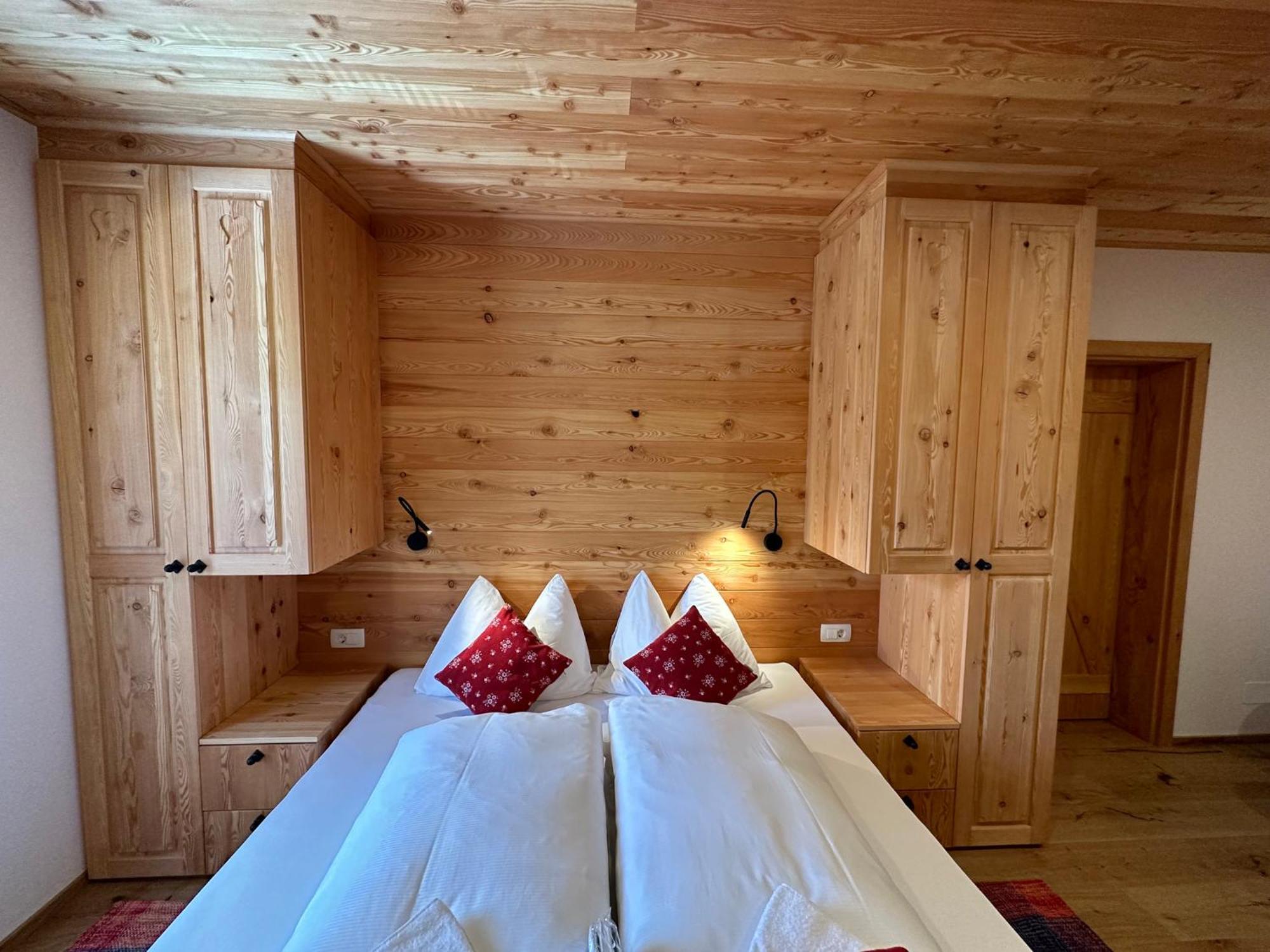 Hotel Surc Kranjska Gora Luaran gambar