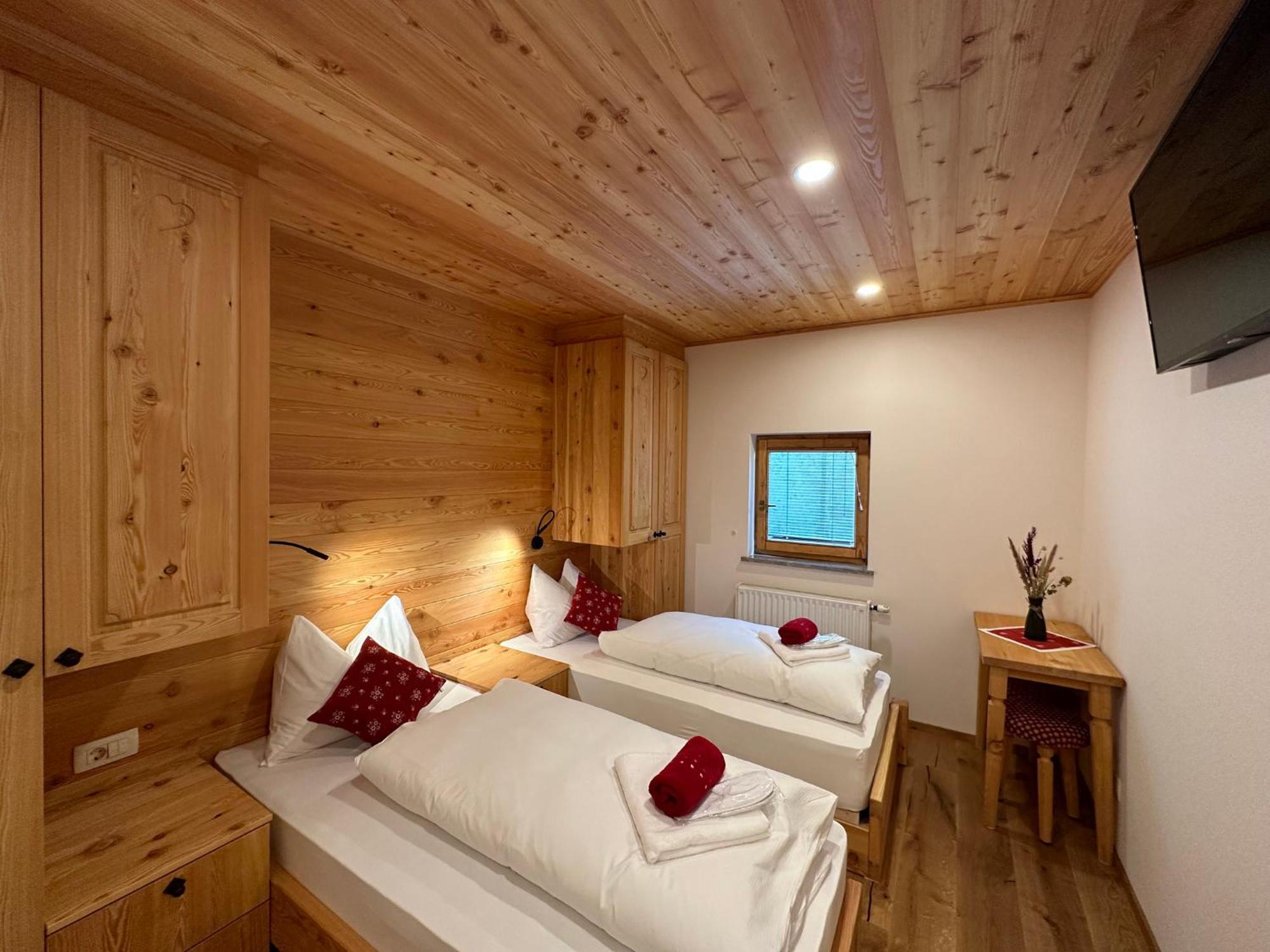 Hotel Surc Kranjska Gora Luaran gambar