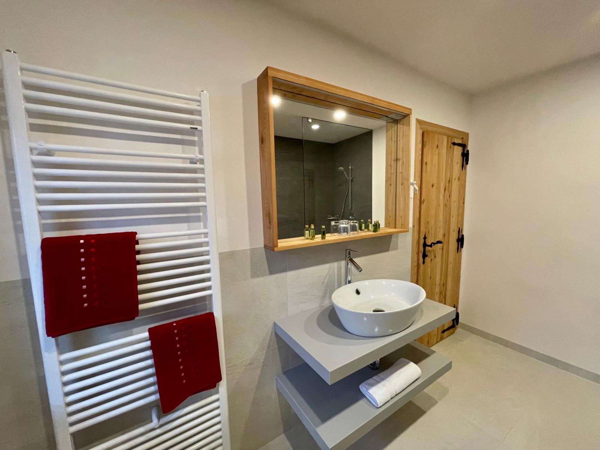 Hotel Surc Kranjska Gora Luaran gambar